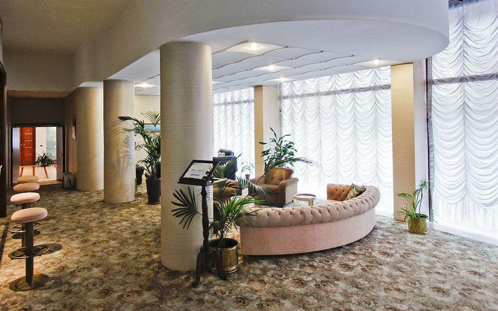 Hotel Antares Arona Exteriör bild